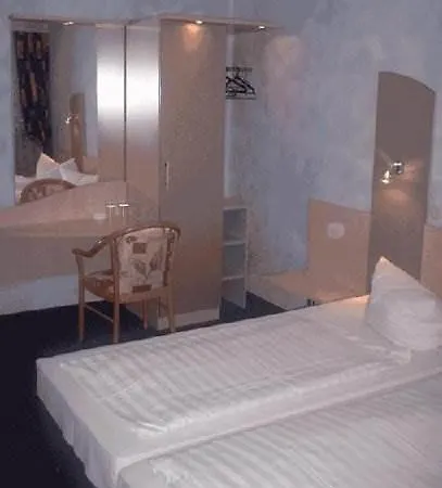 Luxor Hotel Frankfurt nad Mohanem